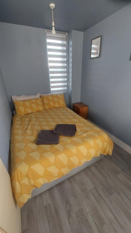 Modern - Redecorated Oct 2023 Apartment *